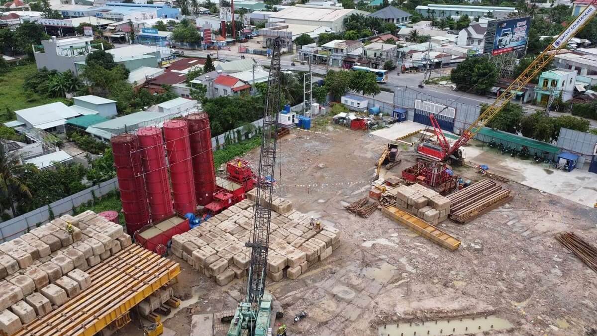 Hình ảnh tiến độ xây dựng dự án căn hộ chung cư The Emerald 68 Contecons - QL13 Thuận An
