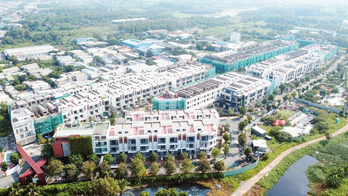 Hình ảnh thực tế dự án The Meadow Bình Chánh